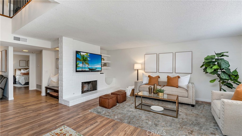 13 La Paloma Drive
