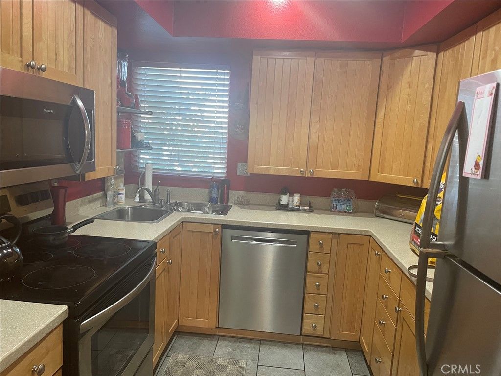listing image 130722265709552216249