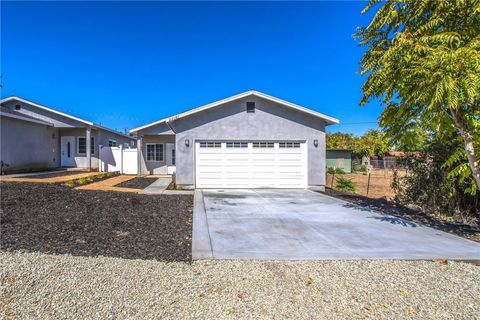 A home in Lake Elsinore