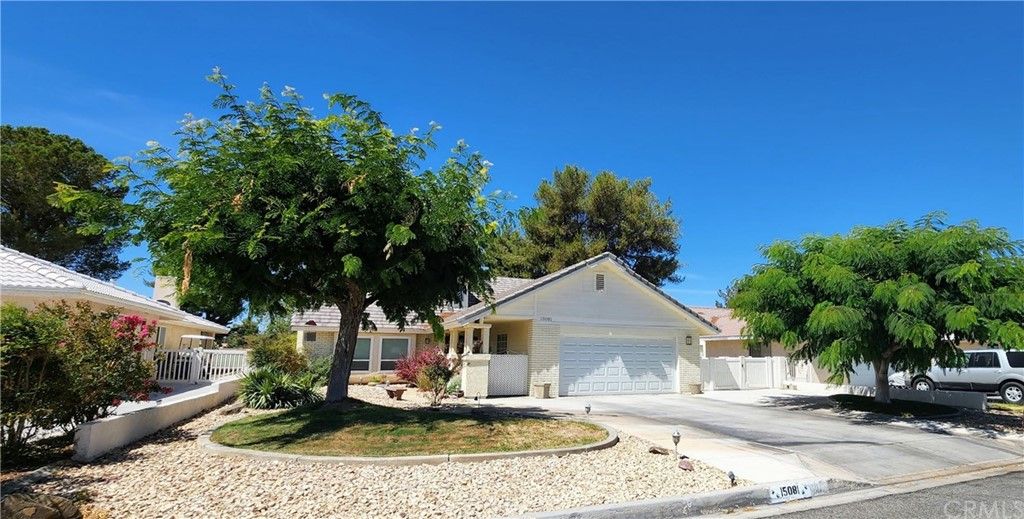 listing image 130720673909702042669