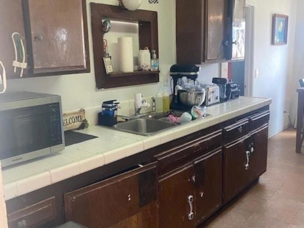 listing image 130720019517326461184