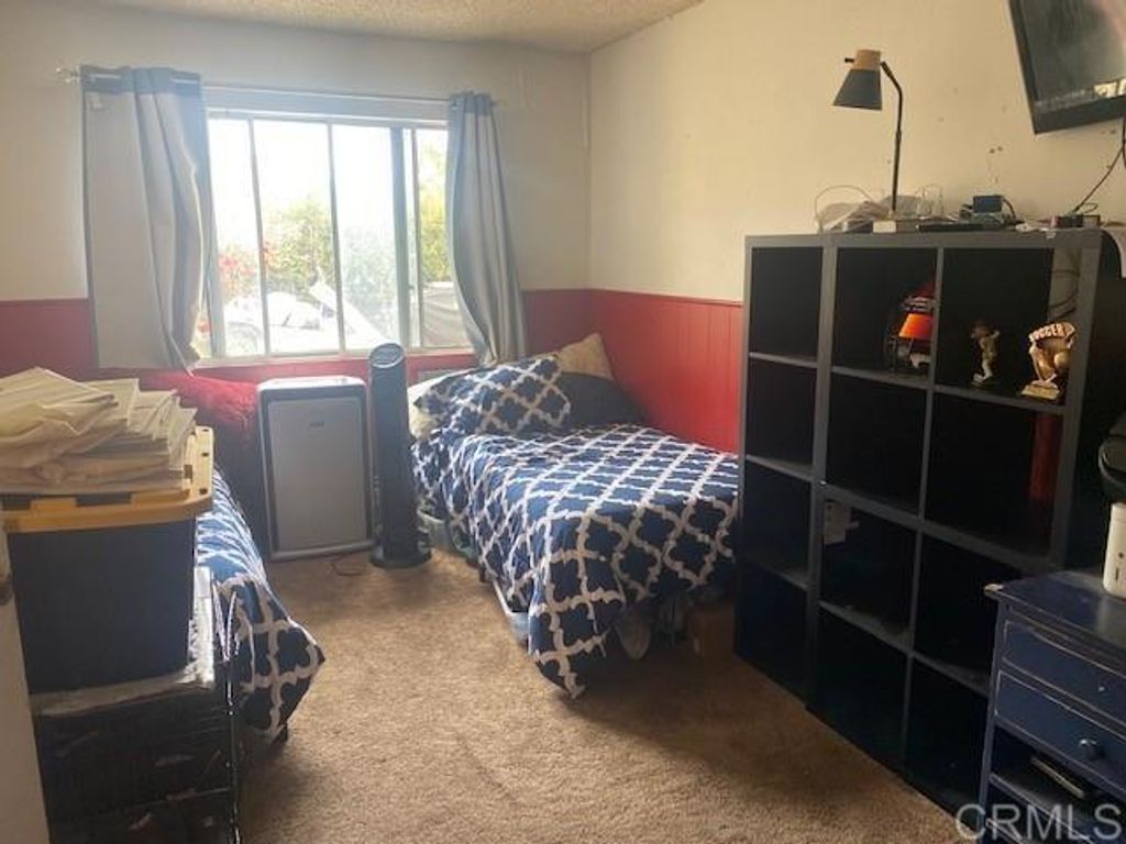 listing image 130724726862775928700