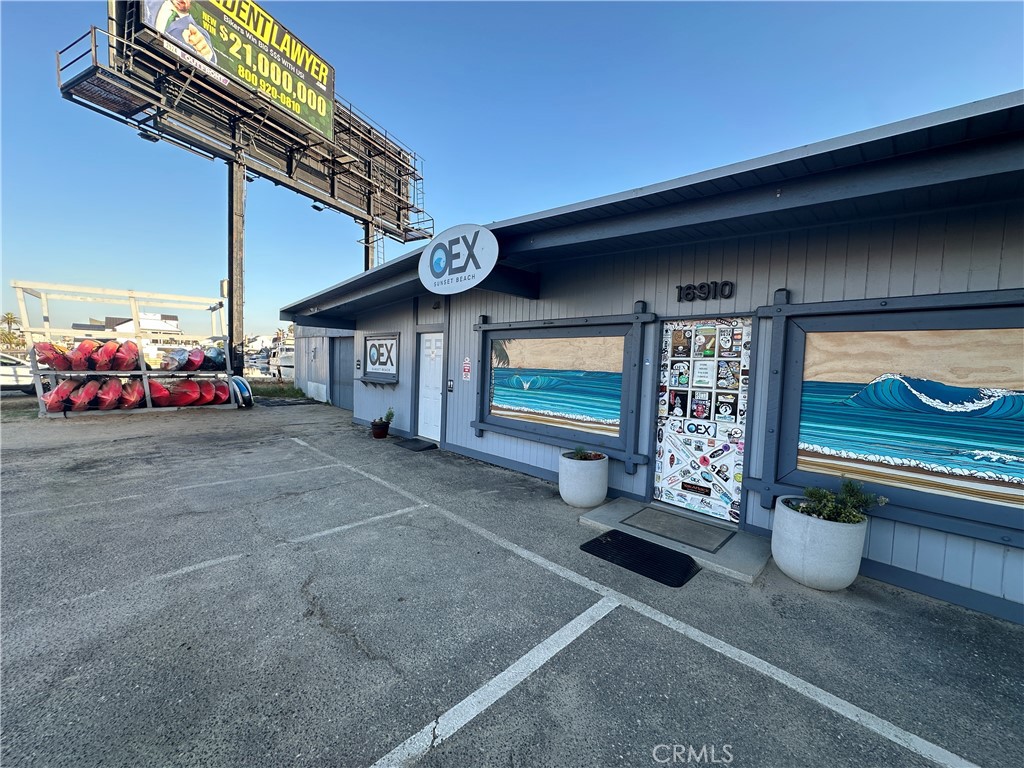 16910 Pacific Coast