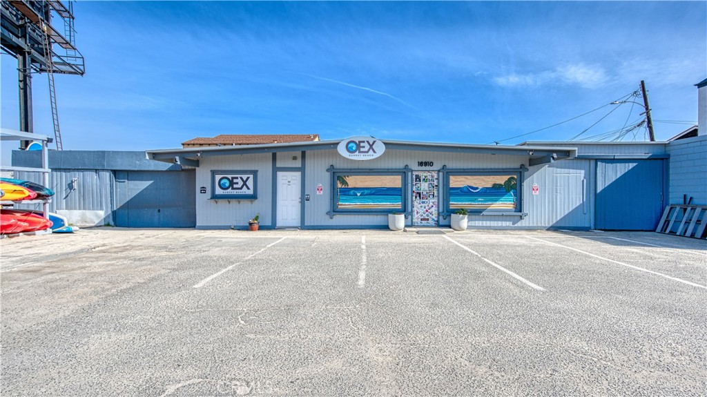 16910 Pacific Coast