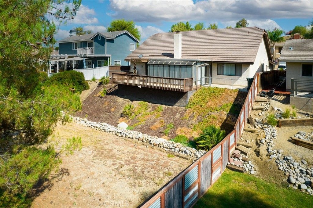 listing image 130722789988168994837