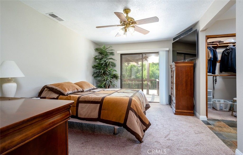 listing image 130723619307940578481