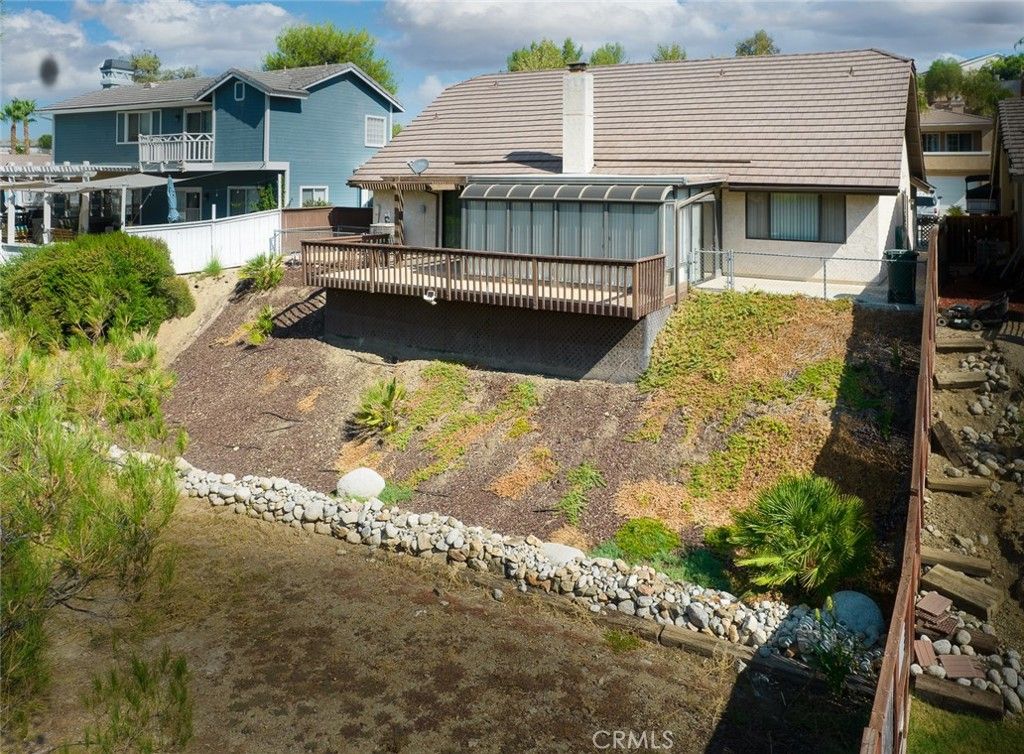 listing image 130728948562560135805