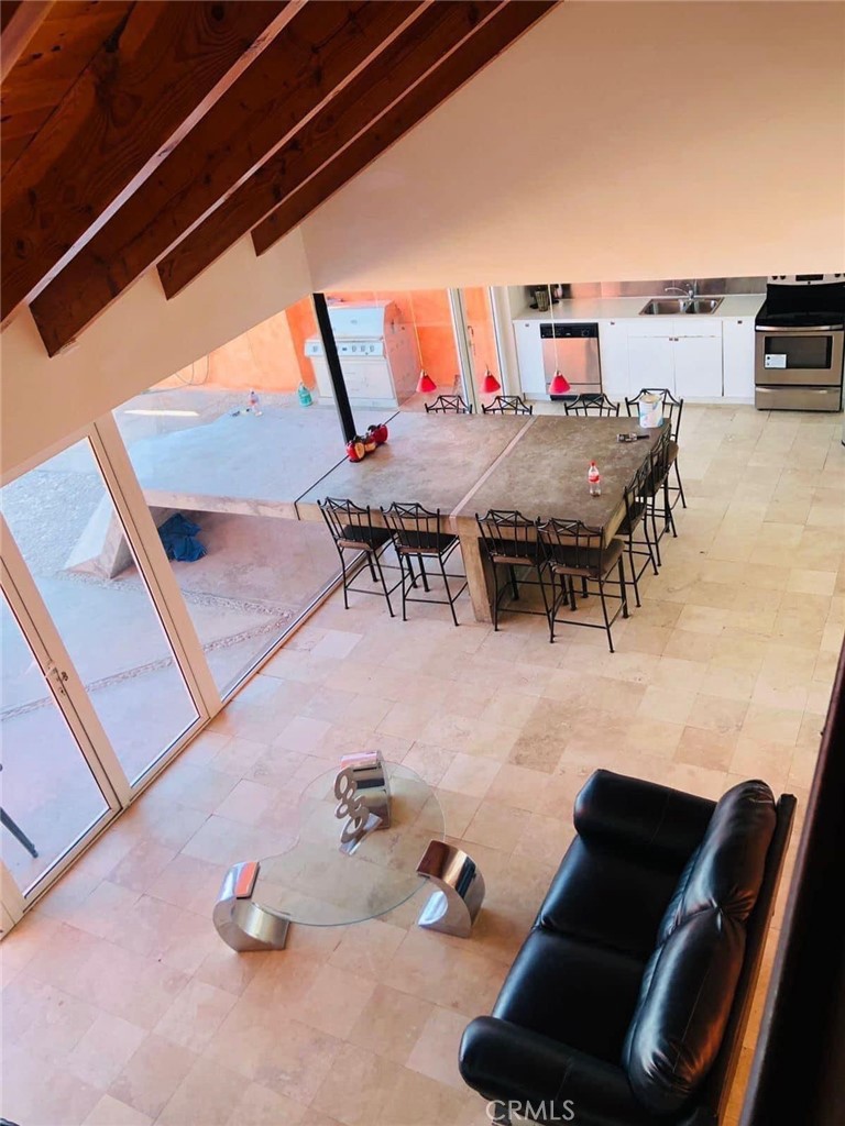 21850 Villa de Las Palmas