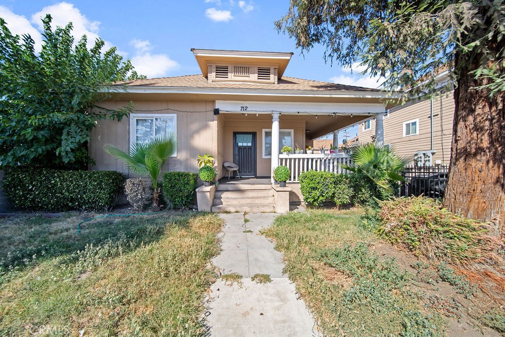708 W 9th Street