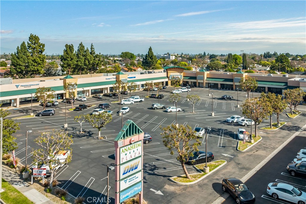 Desirable retail space located minutes from Knotts Berry Farm in the city of Anaheim. Project is located in a dense residential area, with substantial parking and building/pylon signage. (2) spaces available, adjacent to the DMV and coming soon Aqua-Tots Swim School, which will bring additional foot traffic. Suite 106 is a corner suite facing Western - 3,000 SF. Suite 128 is an inline suite next to the Aqua-Tots and Banquet Hall - 2,400 SF. Tenant improvements negotiable. Future Project renovations planned.