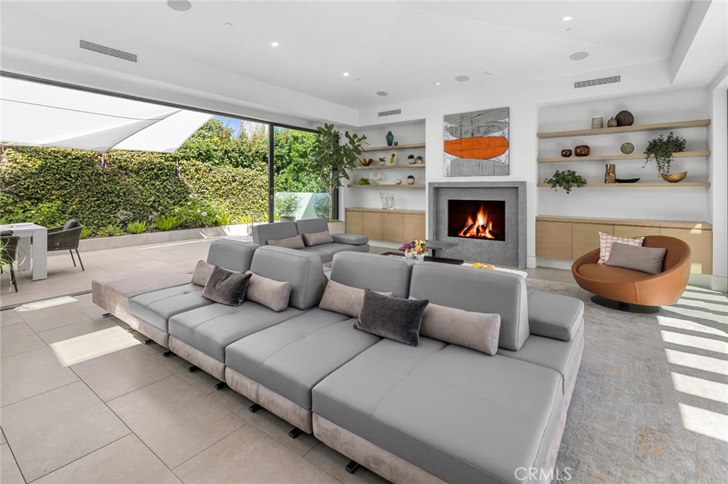 Irvine Terrace (IRVT) - Residential