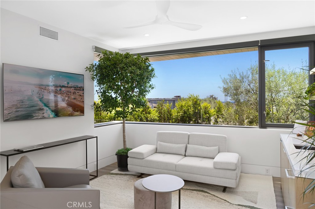 Irvine Terrace (IRVT) - Residential