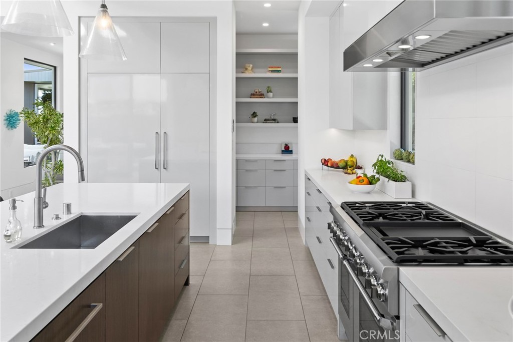 Irvine Terrace (IRVT) - Residential