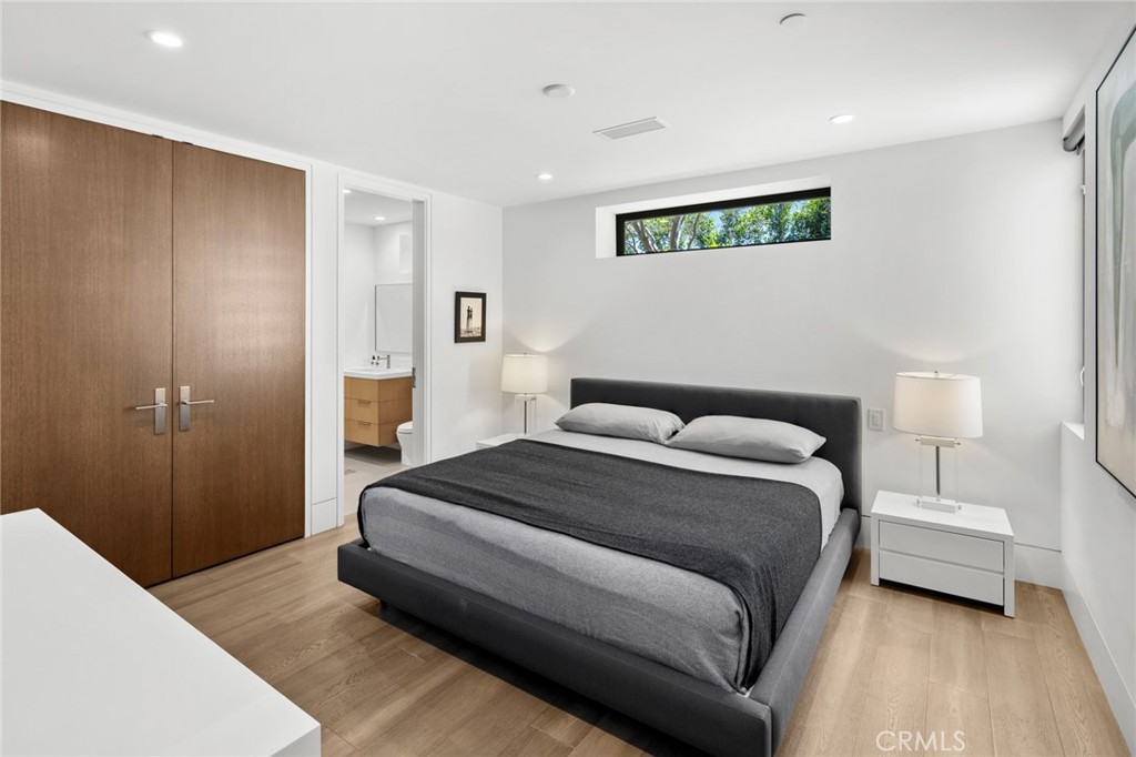 Irvine Terrace (IRVT) - Residential