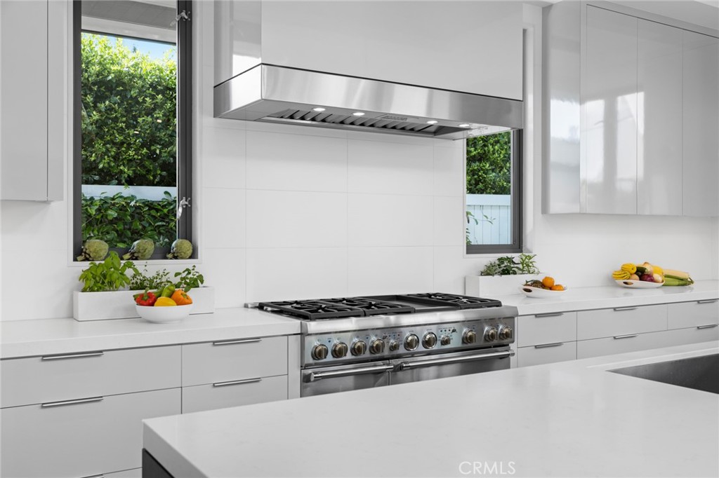 Irvine Terrace (IRVT) - Residential