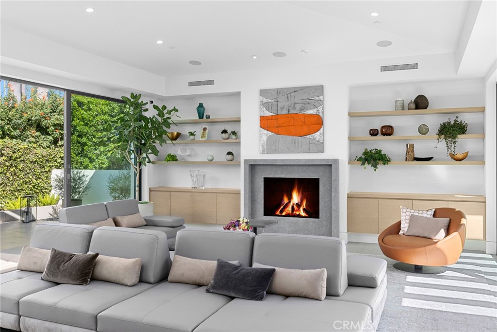 Irvine Terrace (IRVT) - Residential