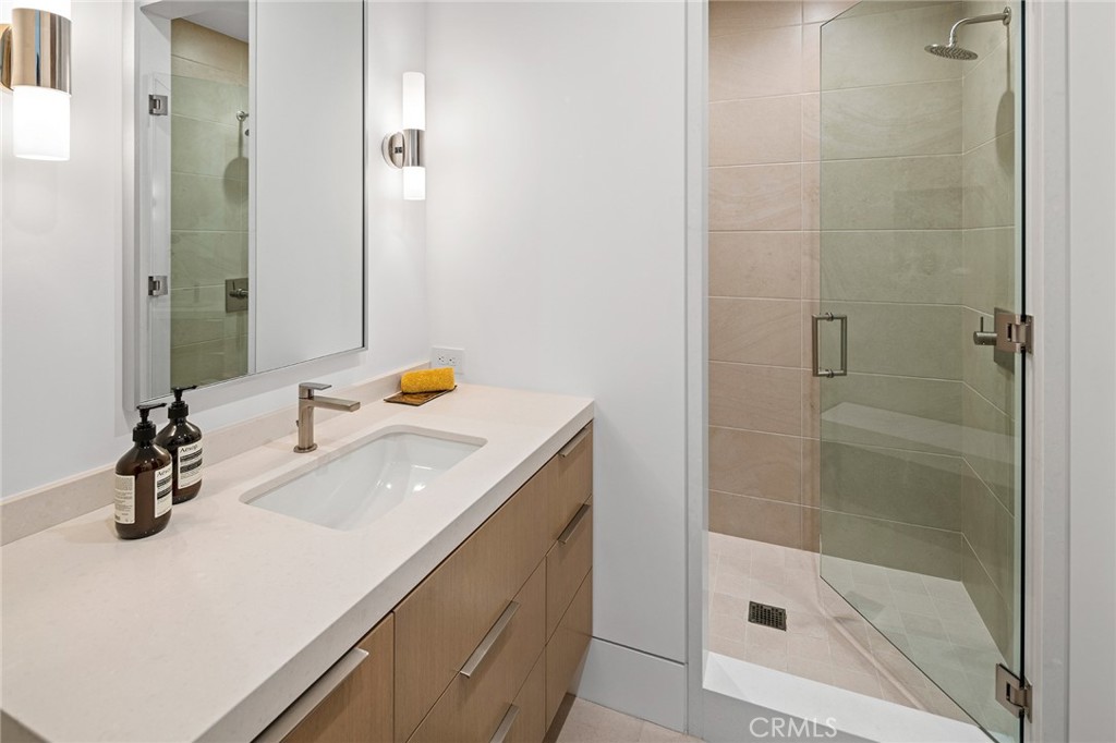 Irvine Terrace (IRVT) - Residential