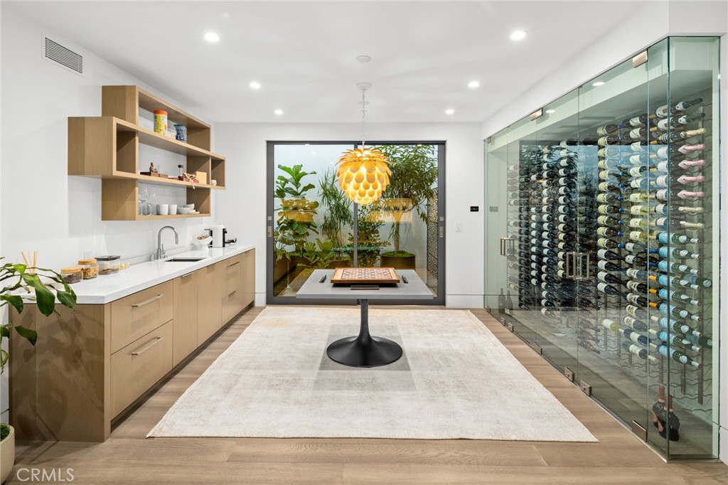 Irvine Terrace (IRVT) - Residential