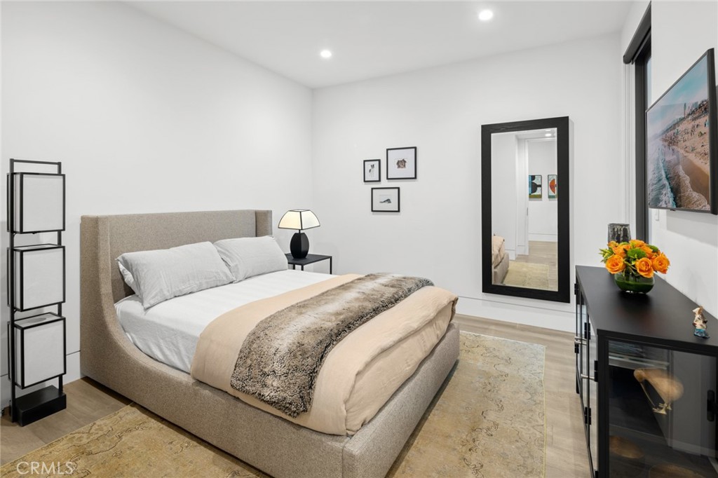 Irvine Terrace (IRVT) - Residential