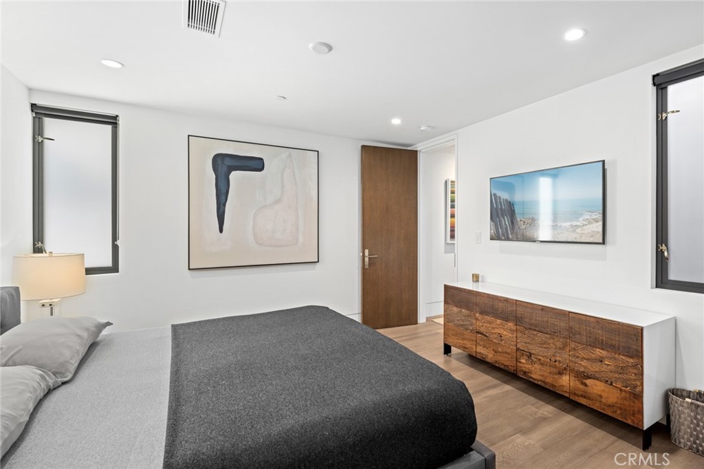 Irvine Terrace (IRVT) - Residential