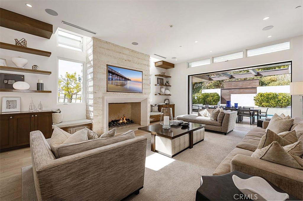 Irvine Terrace (IRVT) - Residential