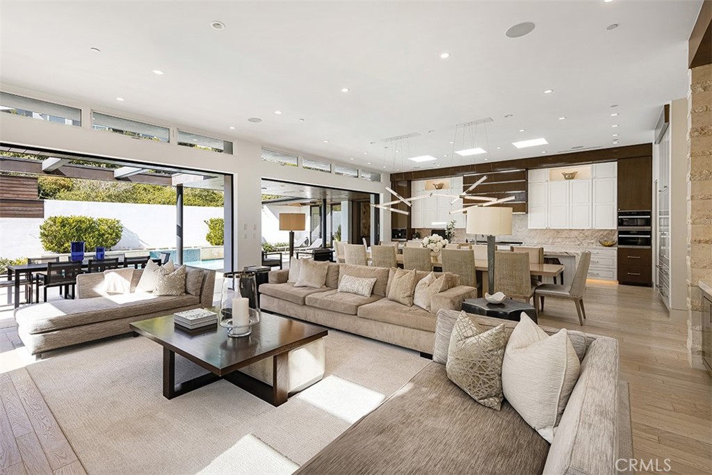 Irvine Terrace (IRVT) - Residential