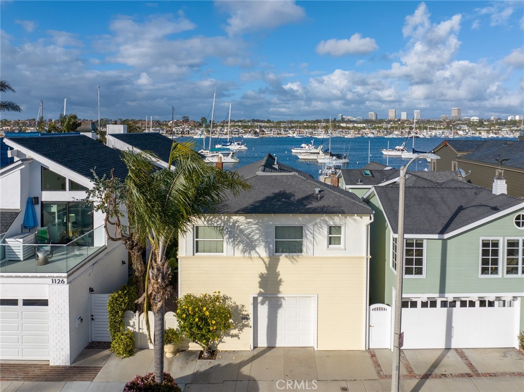 1128 E Balboa Boulevard