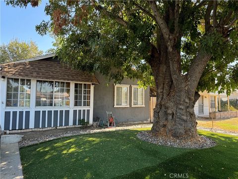 A home in Reseda