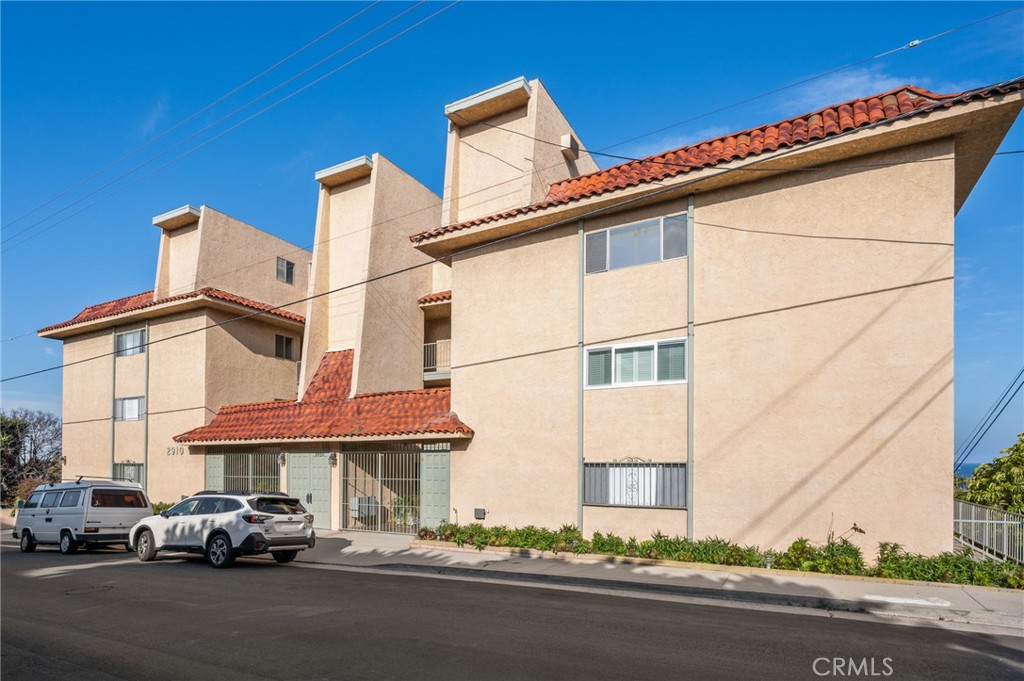 2910 s peck avenue 3