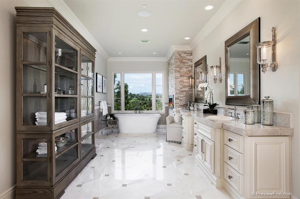 Rancho Santa Fe - Residential