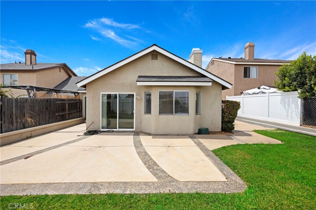 listing image 130720660022560406229