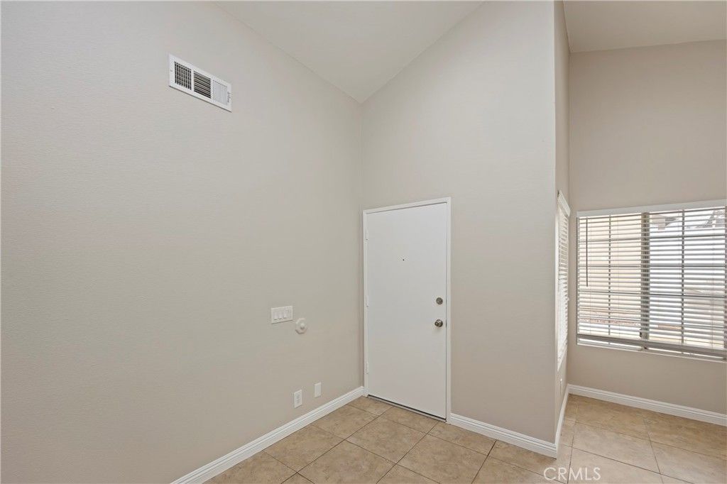 listing image 130720195357944475047
