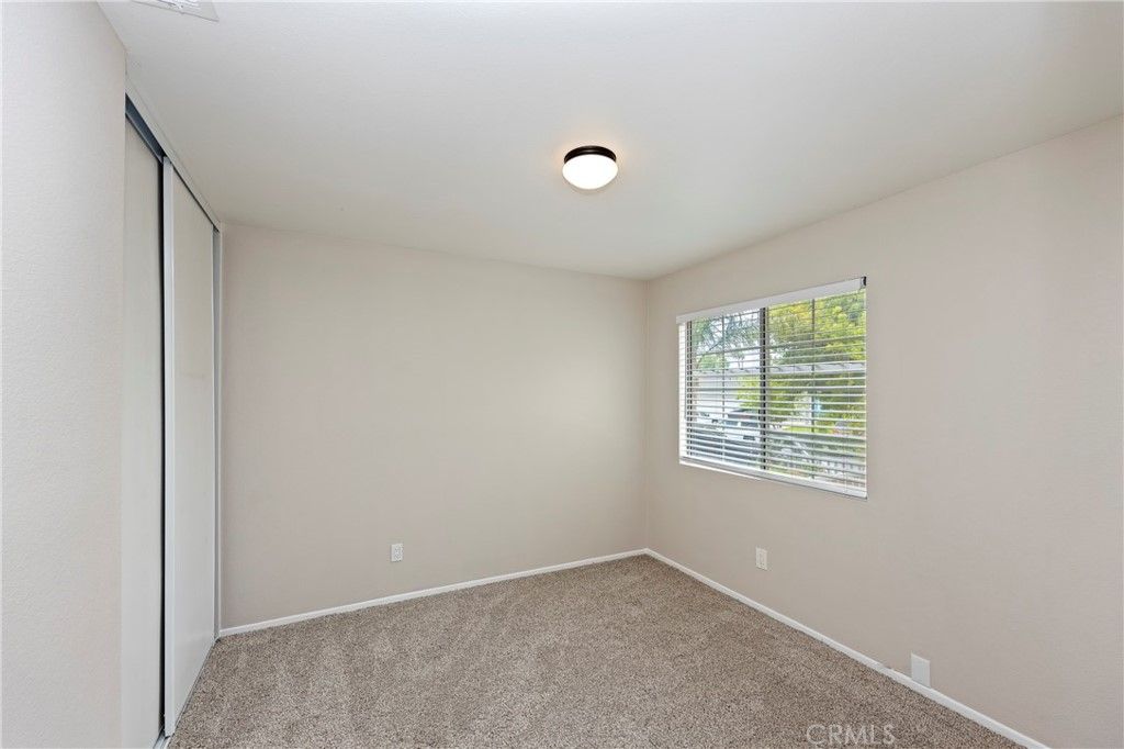 listing image 130725089386002364544