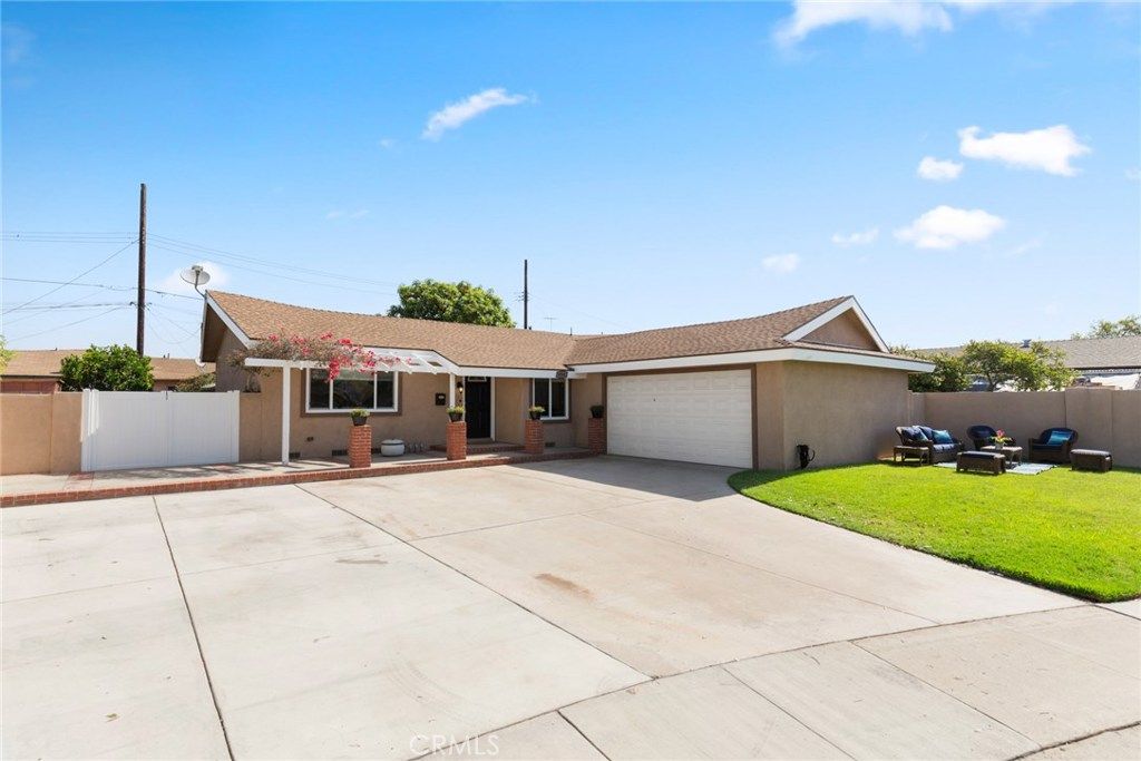 listing image 130722307606102812666
