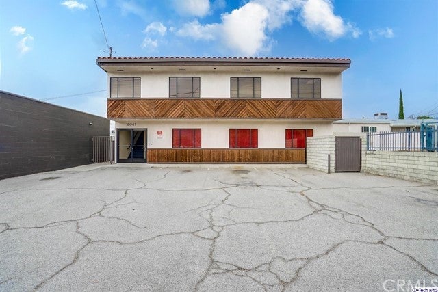 8041 FOOTHILL Boulevard