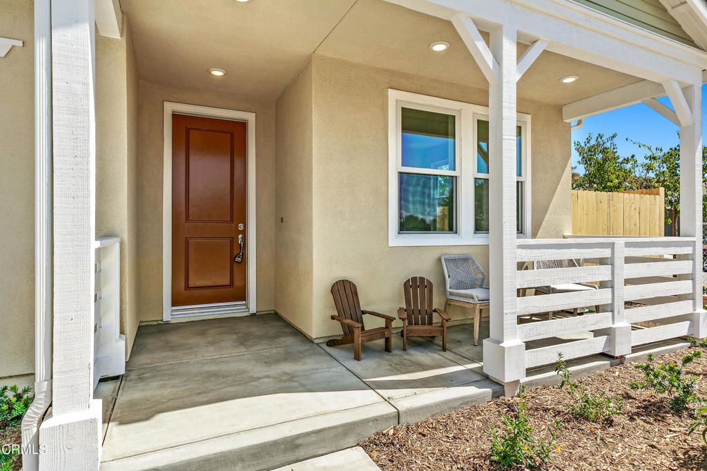 listing image 130729752581872074733