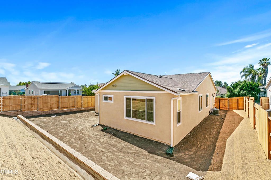 listing image 130722317634707721515