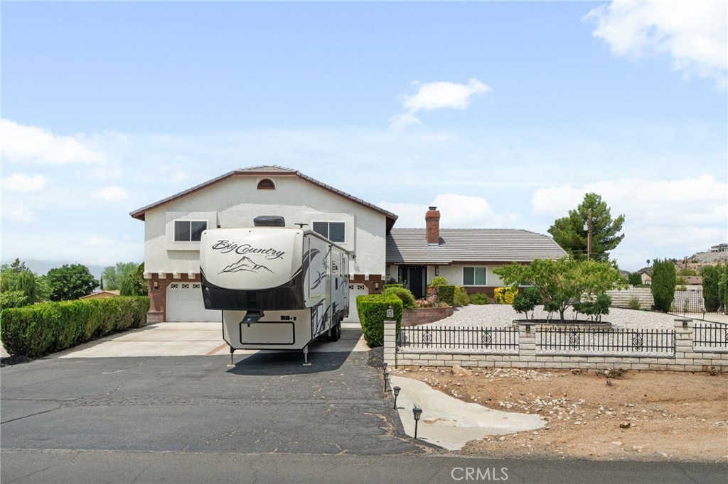 View Apple Valley, CA 92307 house