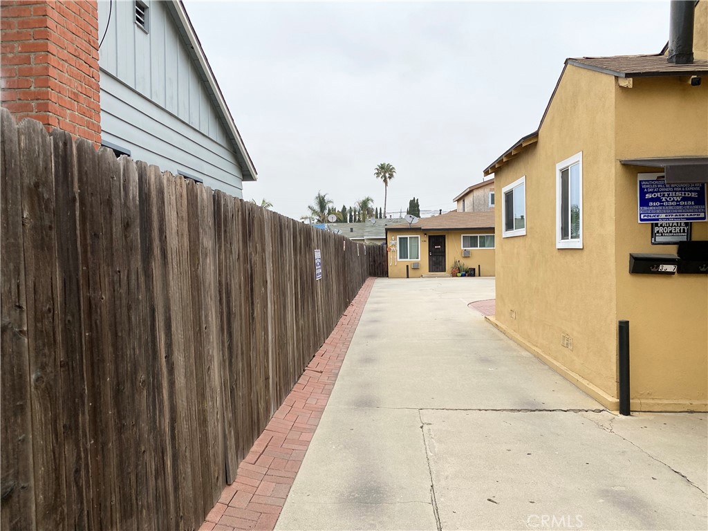 3913 W 107th Street