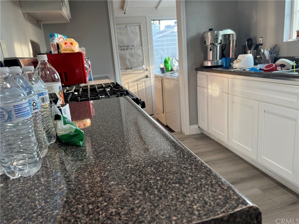 listing image 130729289189959145632