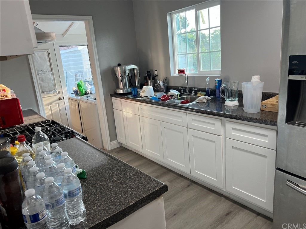 listing image 130727327564914839194