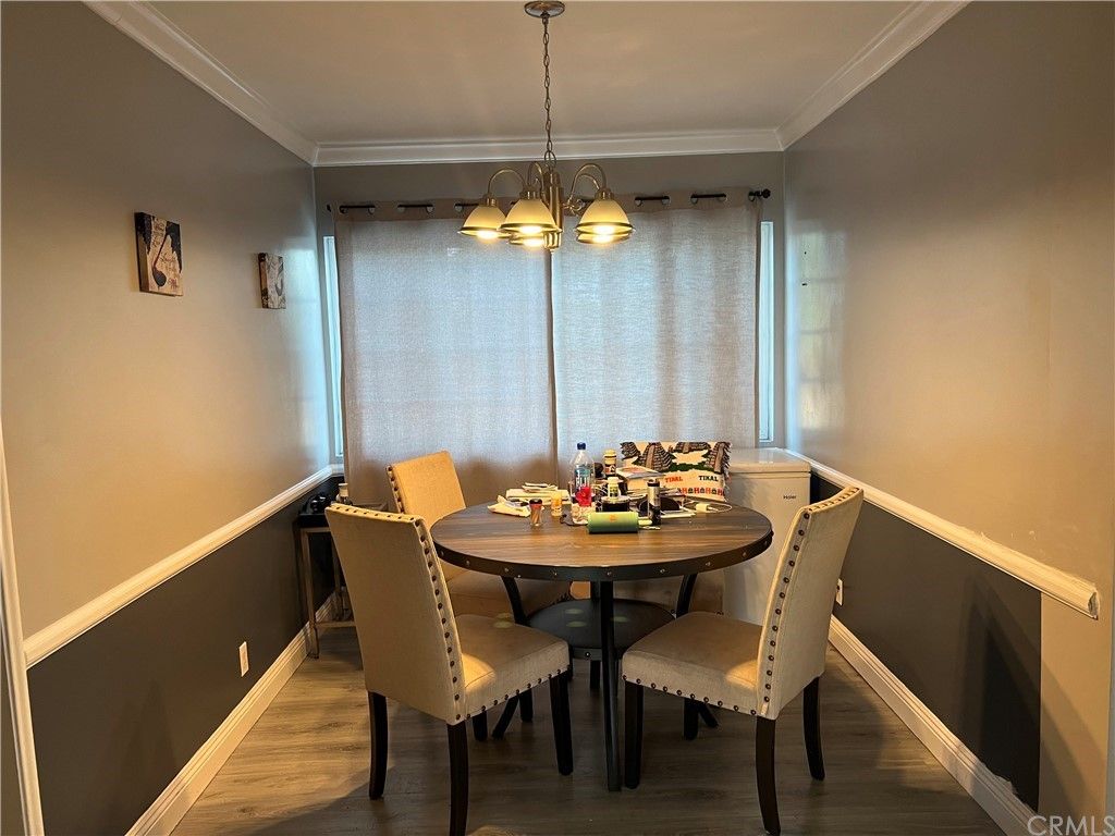 listing image 130720838509757156185