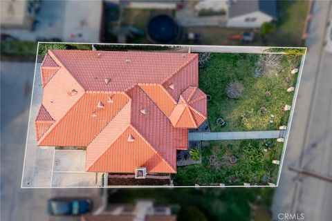 A home in El Monte