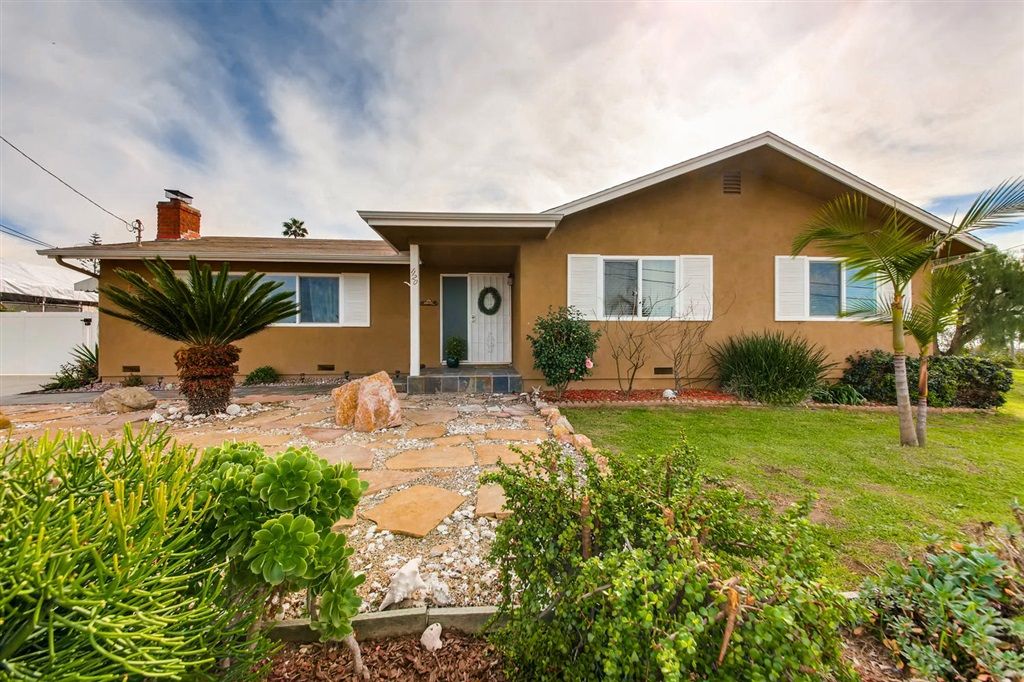 listing image 130729362241725444768