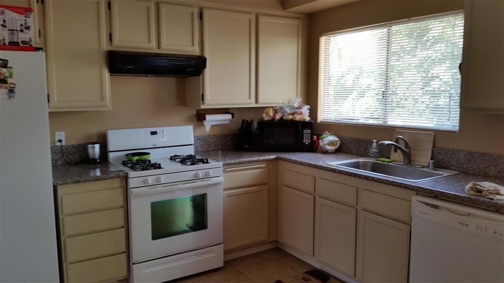 Single Story with private low maintenance yard. Tile floors in the living area. Cozy fireplace in living room. Three bedrooms, two baths. A/C. Appliances included is a gas range, and dishwasher. There is a washer/dryer hook up in the attached two car garage. The property will be available to lease 11/15/2018. Neighborhoods: Murray Mission Complex Features: , Sewer: Sewer Connected