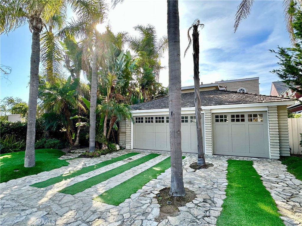 1137 Marine Drive