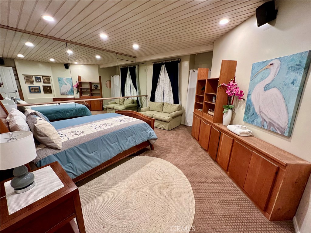 North Laguna (NL) - Residential Lease