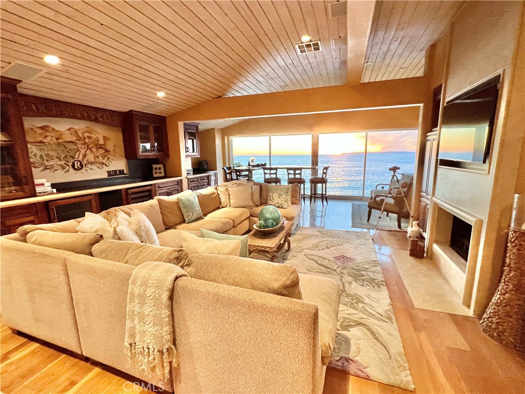 North Laguna (NL) - Residential Lease