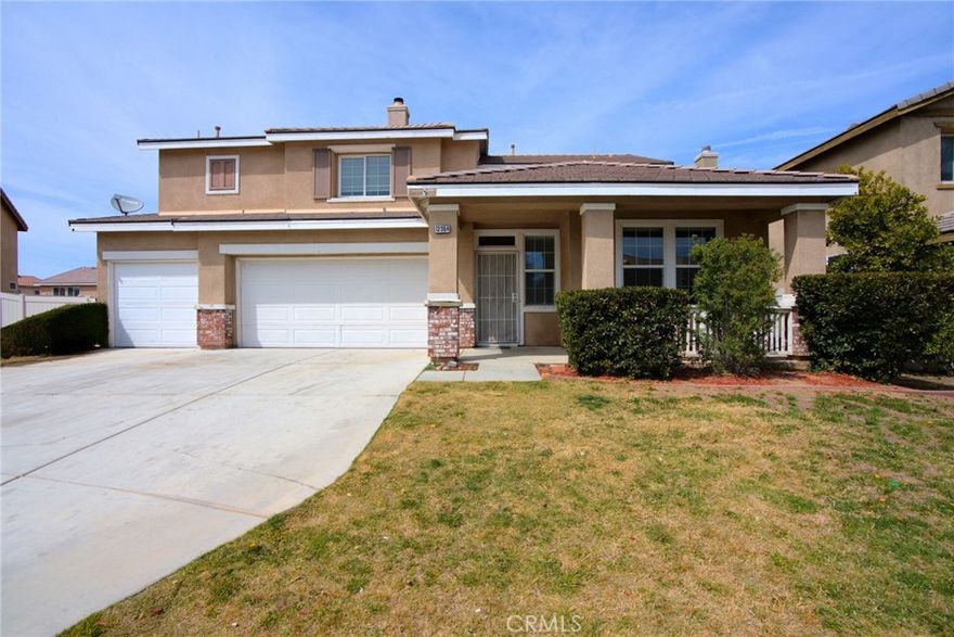 Spacious two story 5 bedroom, 3 bathroom home is located in city of Victorville. Inside you will find a marvelous fireplace and hardwood flooring. The kitchen has a radiant granite counter top. There are spacious bedrooms and mirrored closets. This amazing home, with lush front garden. Ready to move in condition.