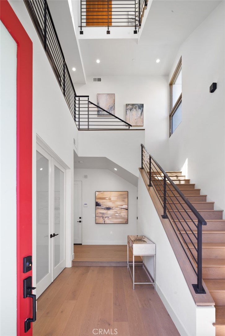 Photo 6 of 51 of 941 E California Boulevard 1 townhome